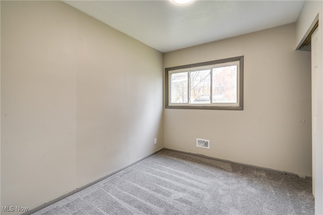 2953 Clearfield Avenue Akron OH 44314