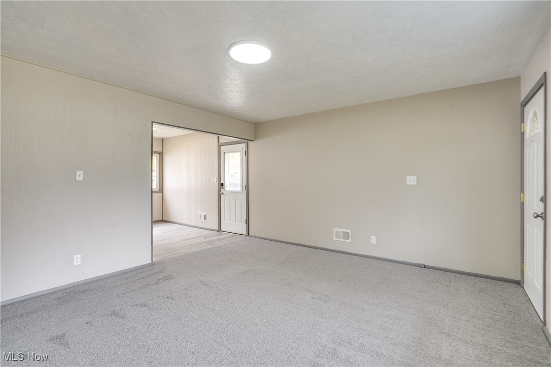 2953 Clearfield Avenue Akron OH 44314