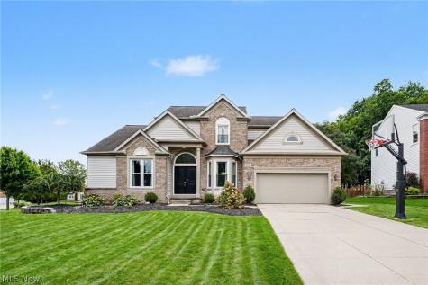 9803 Burton Drive Twinsburg OH 44087