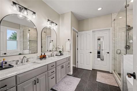 9803 Burton Drive Twinsburg OH 44087
