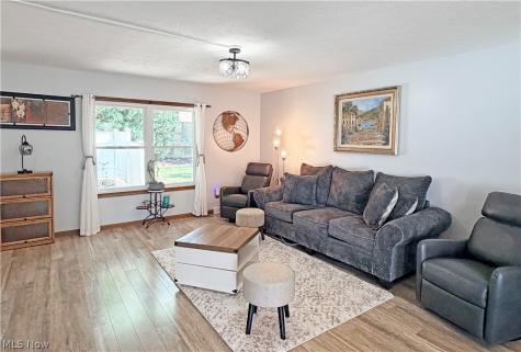 1043 Reedy Drive Wadsworth OH 44281