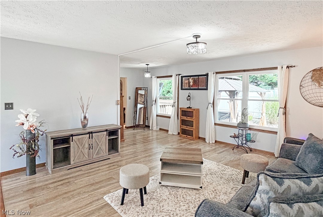 1043 Reedy Drive Wadsworth OH 44281