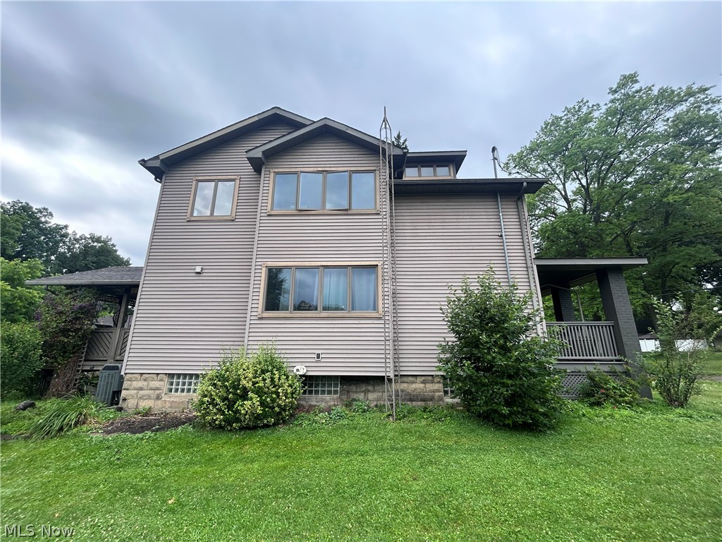 805 5th Street Niles OH 44446