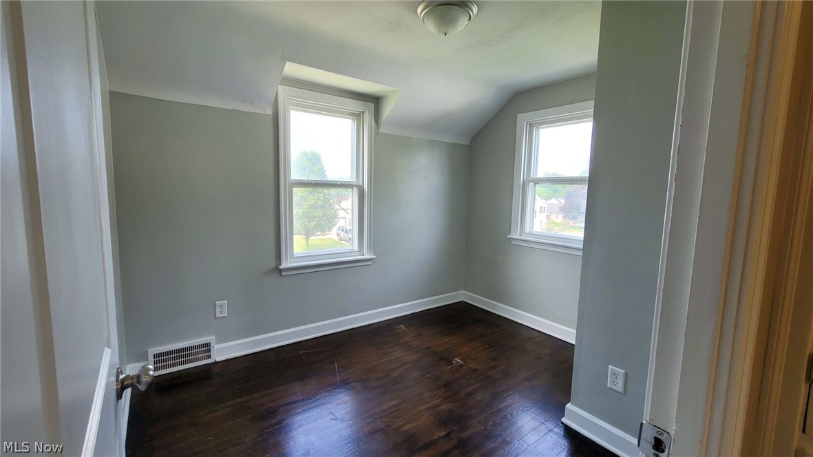 1210 25th Street NE Canton OH 44714