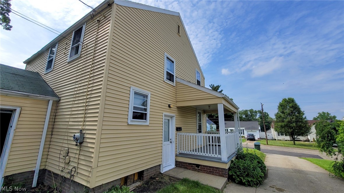 1210 25th Street NE Canton OH 44714