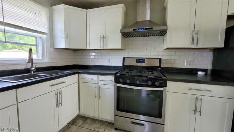 1210 25th Street NE Canton OH 44714