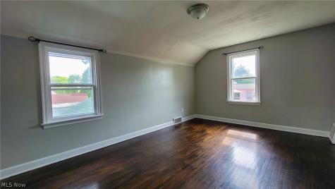 1210 25th Street NE Canton OH 44714