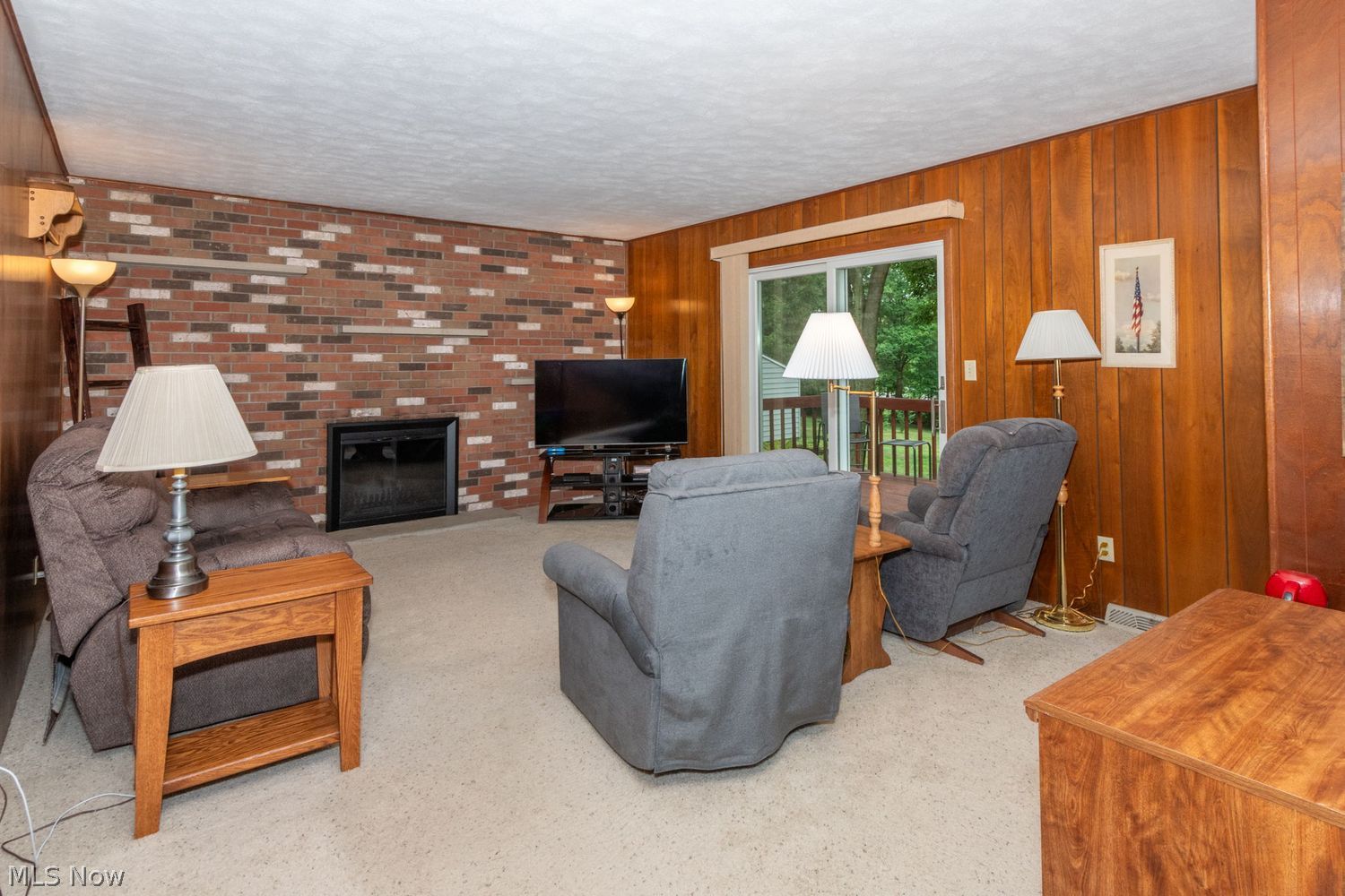 696 West Street Wadsworth OH 44281