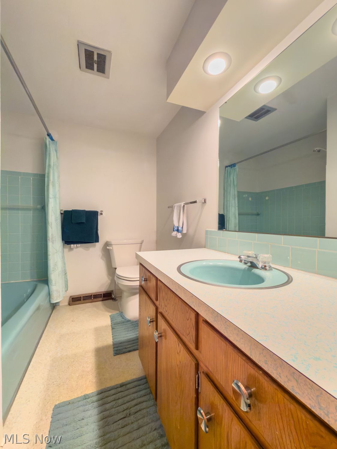 696 West Street Wadsworth OH 44281