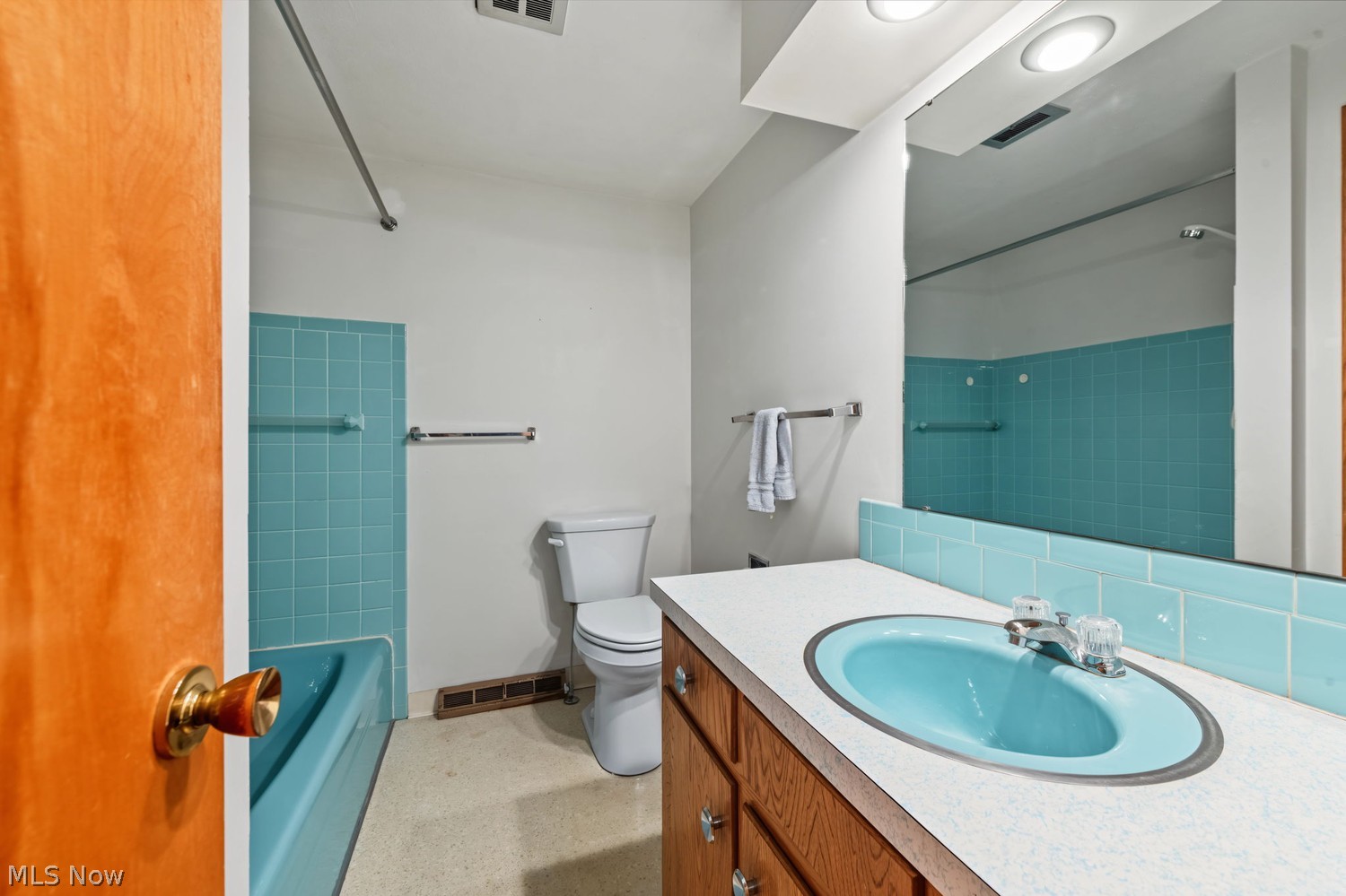 696 West Street Wadsworth OH 44281