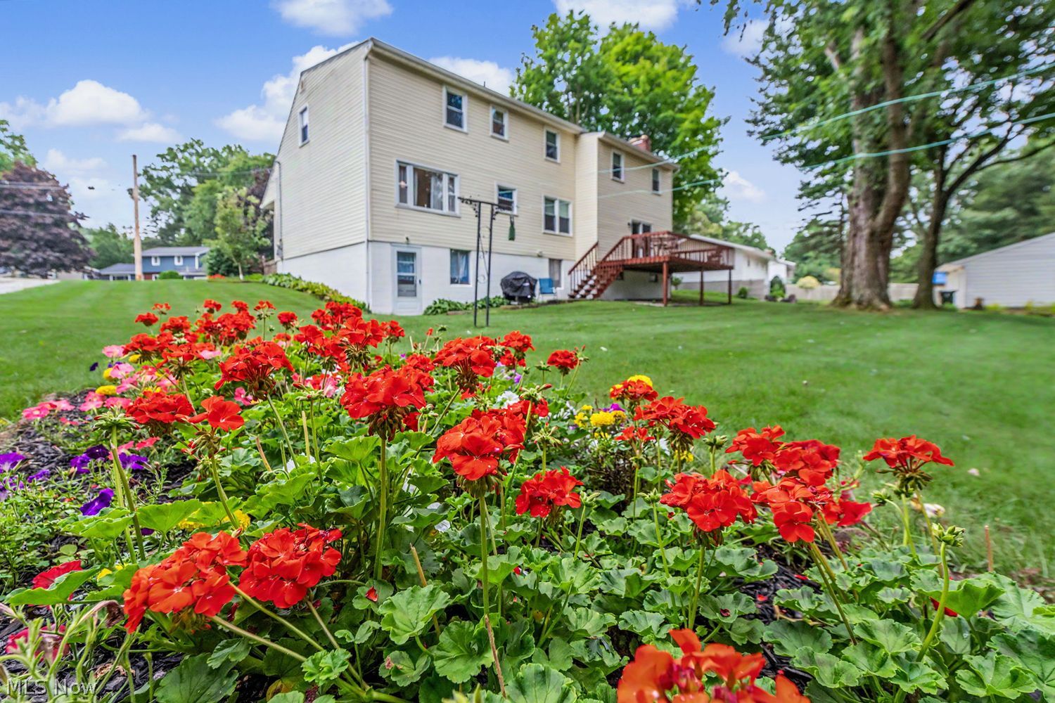 696 West Street Wadsworth OH 44281