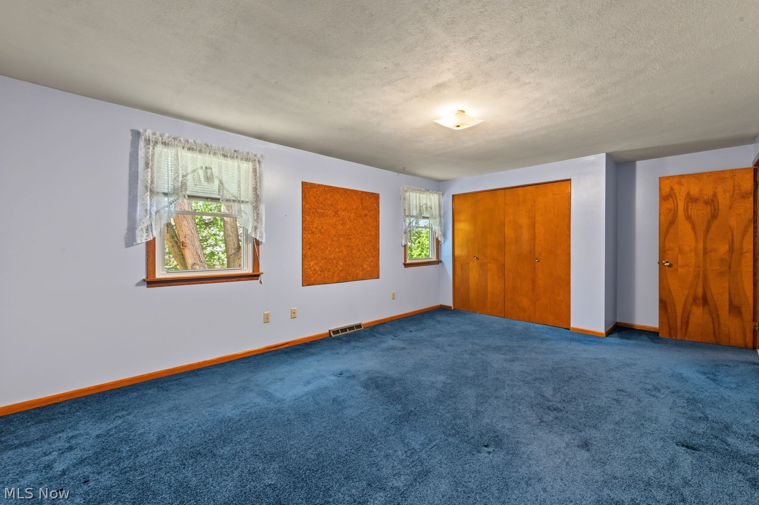 696 West Street Wadsworth OH 44281