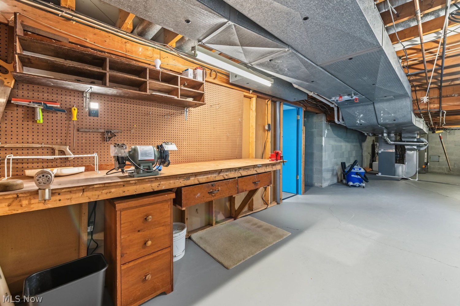 696 West Street Wadsworth OH 44281