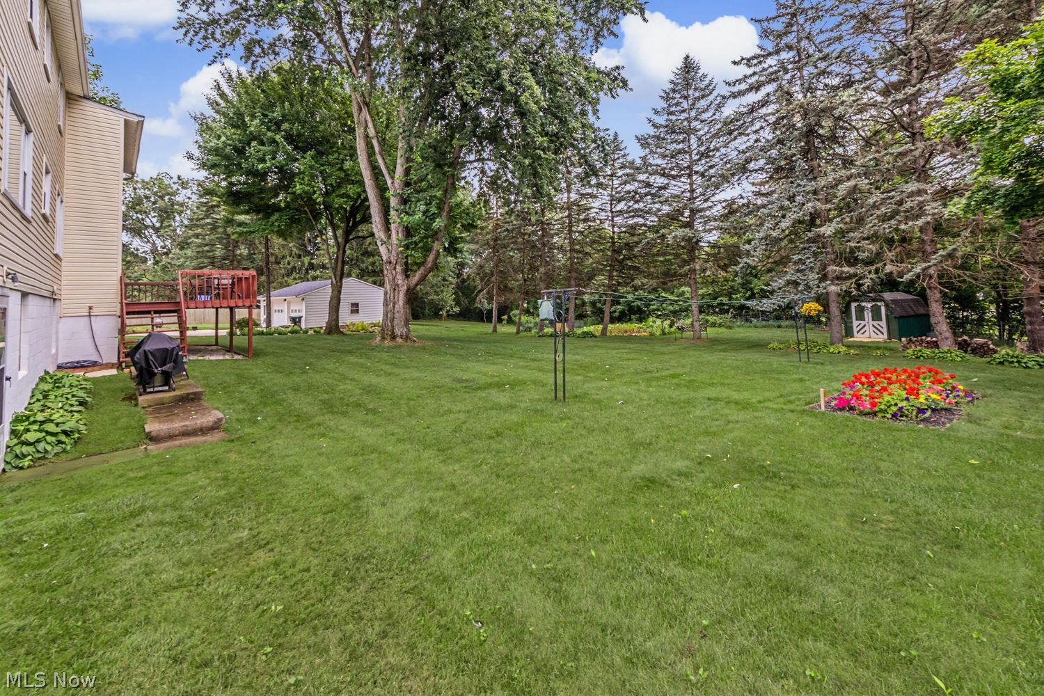 696 West Street Wadsworth OH 44281