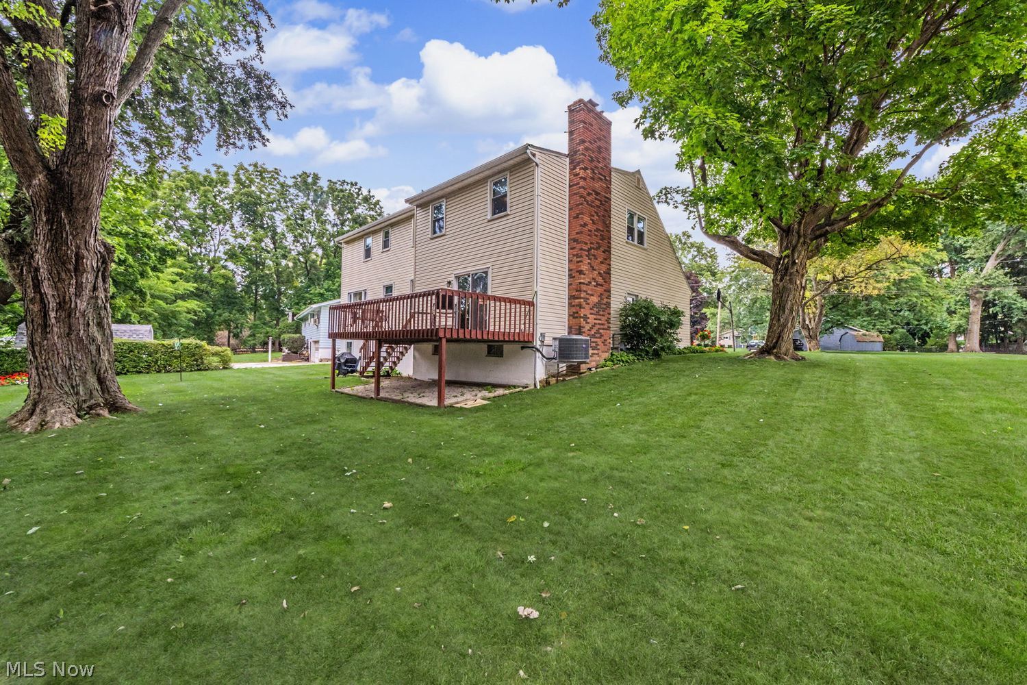 696 West Street Wadsworth OH 44281
