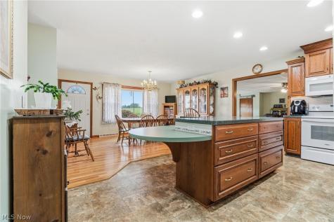 3834 Southway Street SW Massillon OH 44646