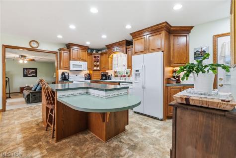 3834 Southway Street SW Massillon OH 44646