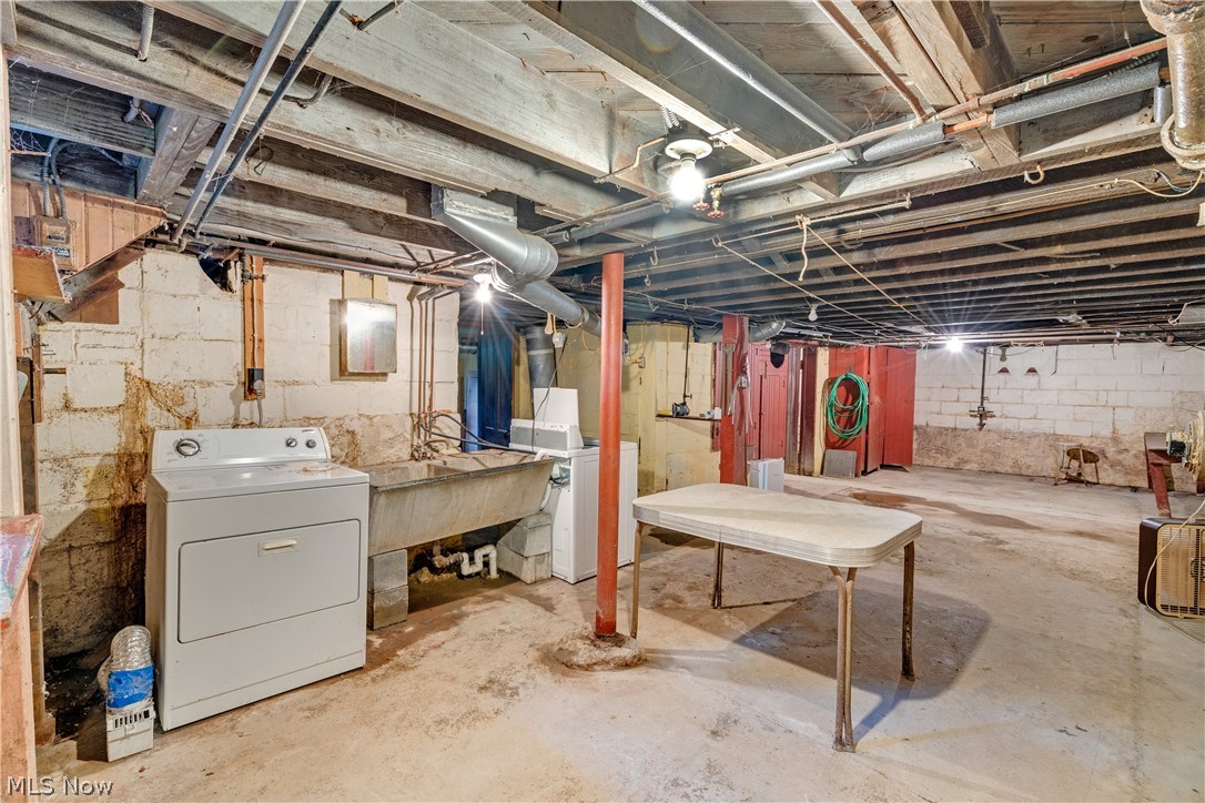 75 E South Range Road North Lima OH 44452