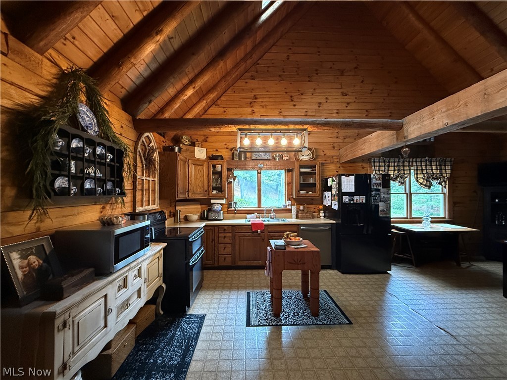 55644 County Road 2 Fresno OH 43824