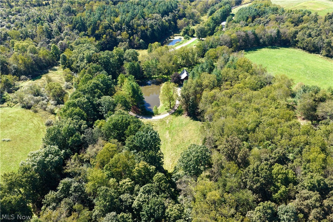 55644 County Road 2 Fresno OH 43824
