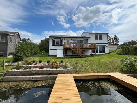 253 Aqua Boulevard Coventry OH 44319