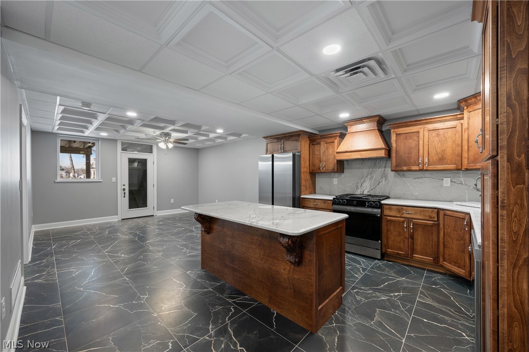 253 Aqua Boulevard Coventry OH 44319