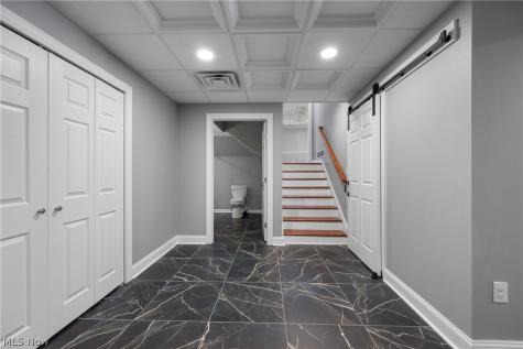 253 Aqua Boulevard Coventry OH 44319