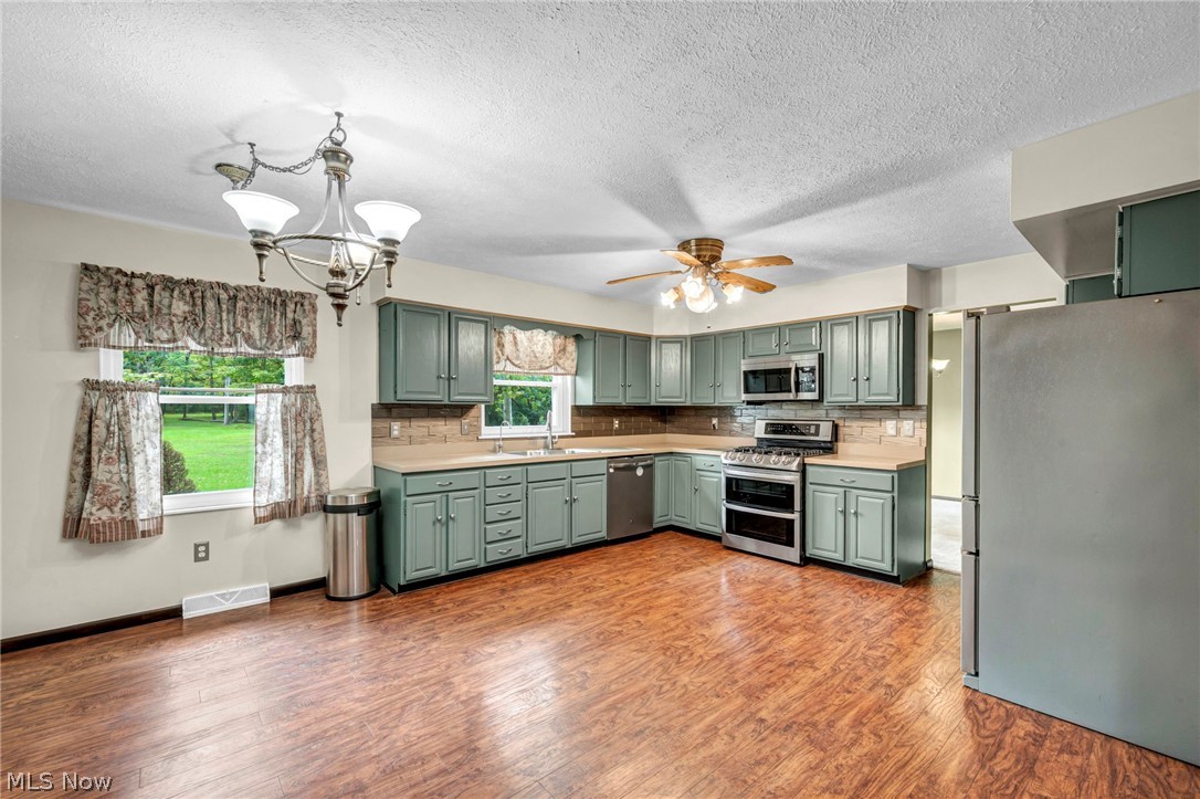 615 Salt Springs Road Warren OH 44440