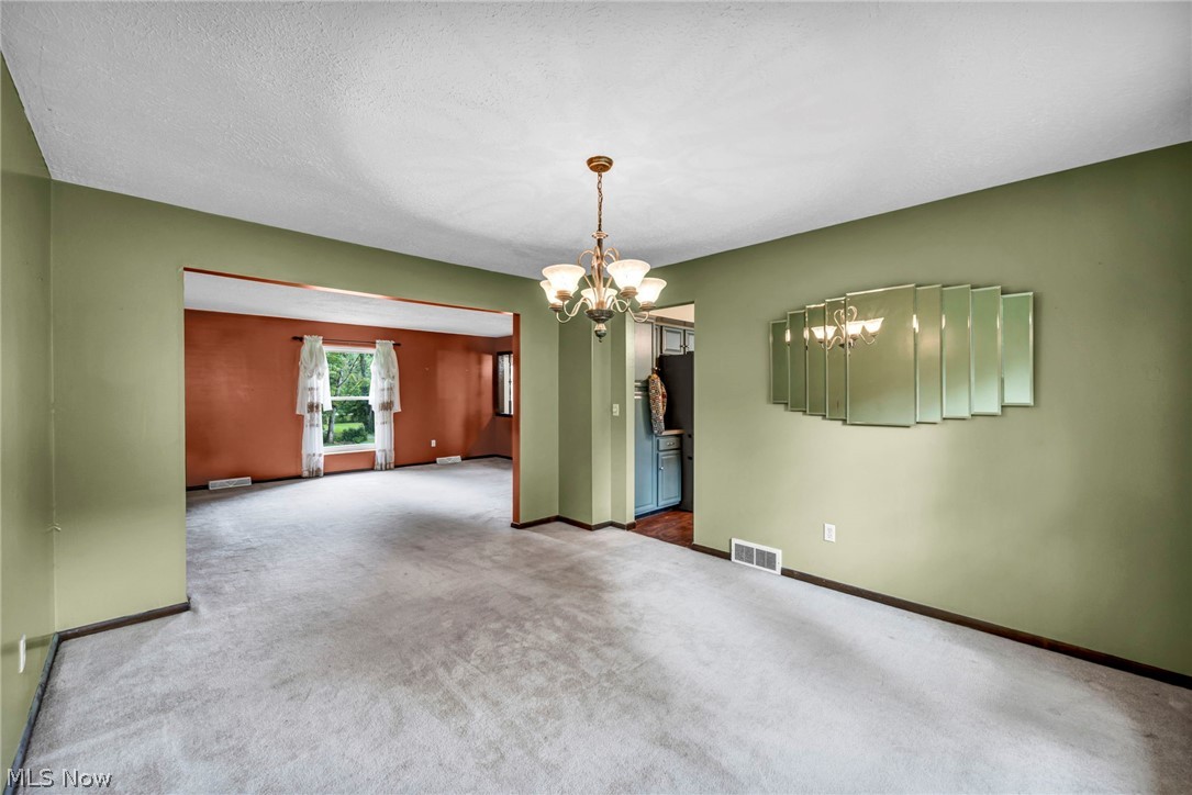 615 Salt Springs Road Warren OH 44440