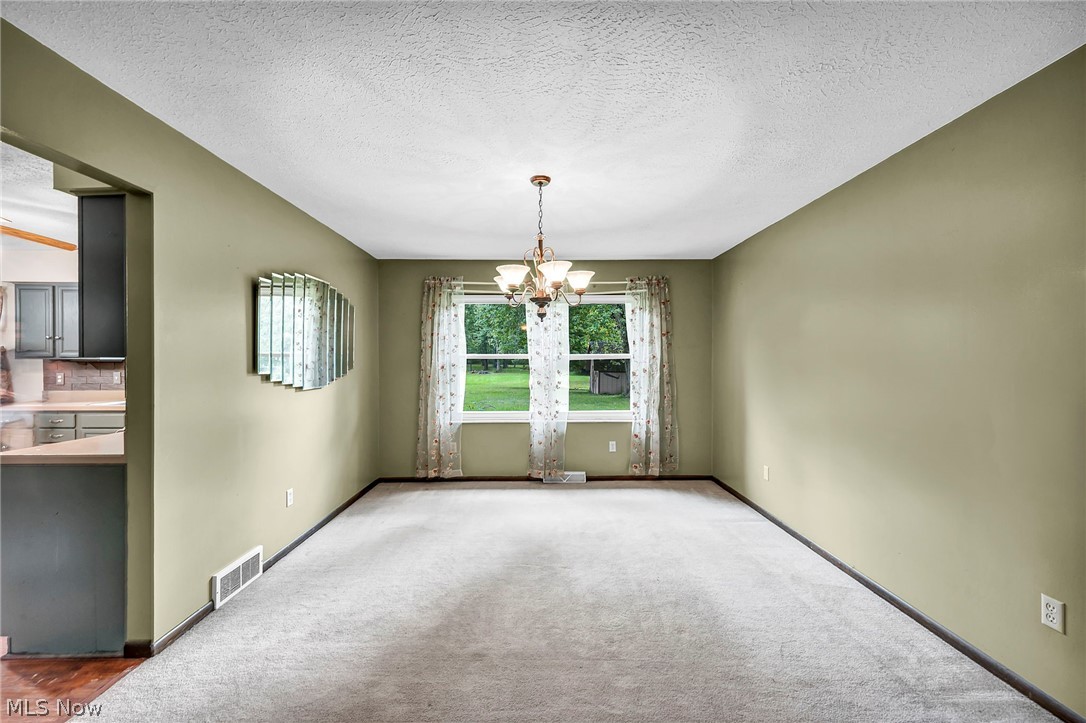 615 Salt Springs Road Warren OH 44440