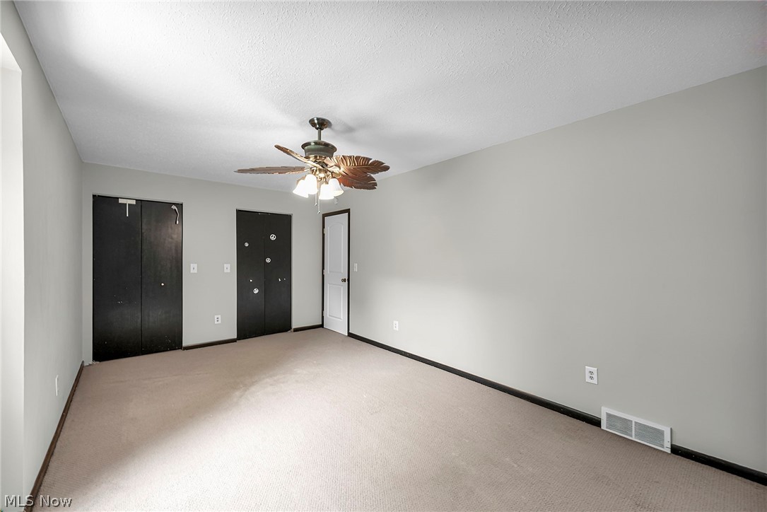615 Salt Springs Road Warren OH 44440