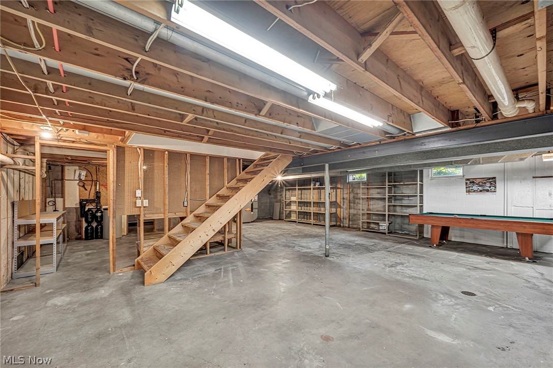 615 Salt Springs Road Warren OH 44440