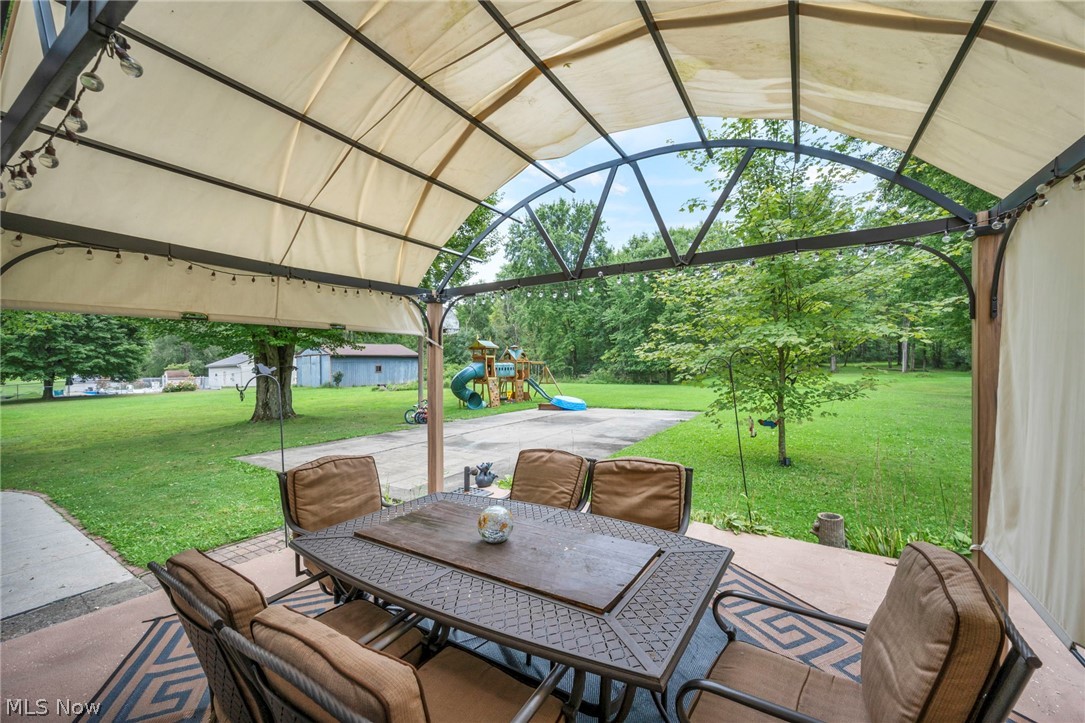 615 Salt Springs Road Warren OH 44440