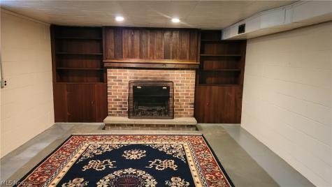 13993 Butternut Road Burton OH 44021