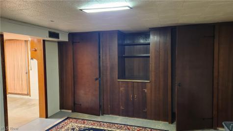 13993 Butternut Road Burton OH 44021