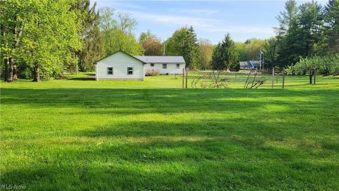 13993 Butternut Road Burton OH 44021