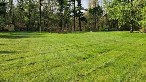 13993 Butternut Road Burton OH 44021