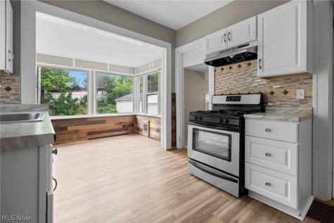 4218 E 124th Street Cleveland OH 44105