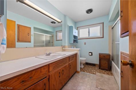 1428 Meister Road Lorain OH 44053