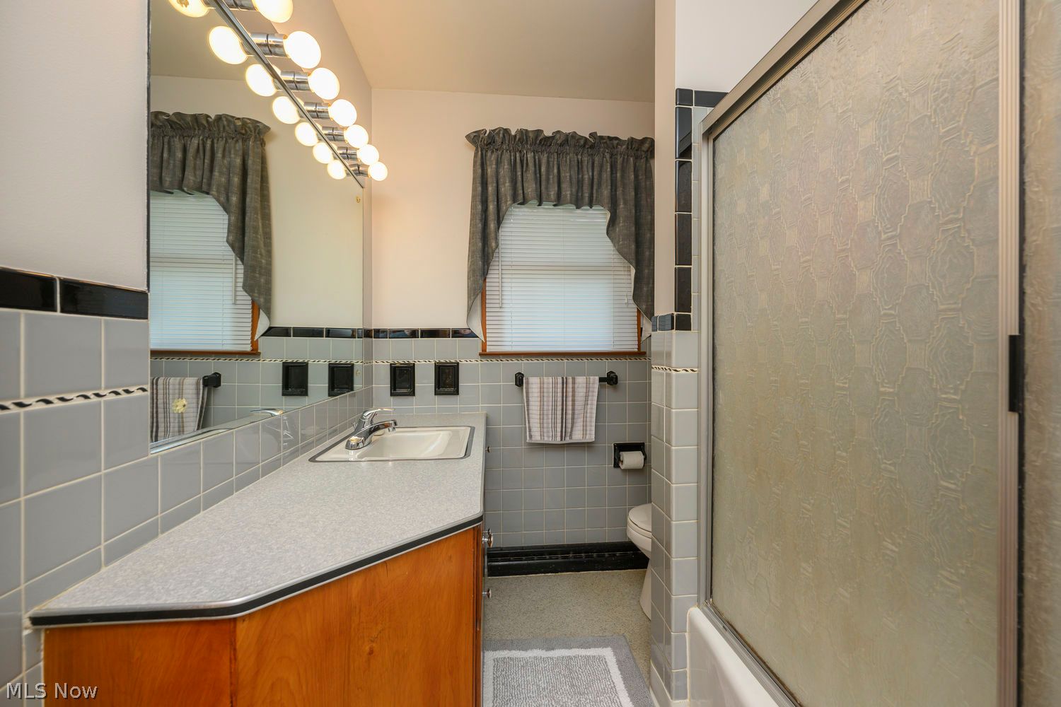 721 Lindy Lane Avenue SW North Canton OH 44720