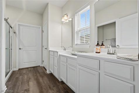 1610 Mud Brook Lane Akron OH 44313