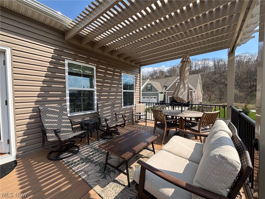 1610 Mud Brook Lane Akron OH 44313