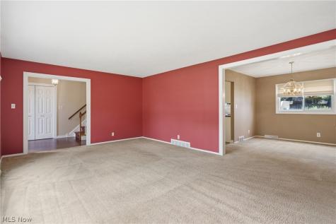 7000 Drexel Drive Seven Hills OH 44131