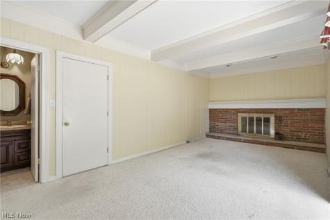 7000 Drexel Drive Seven Hills OH 44131