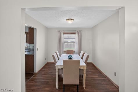 125 Queen Anne Circle Elyria OH 44035