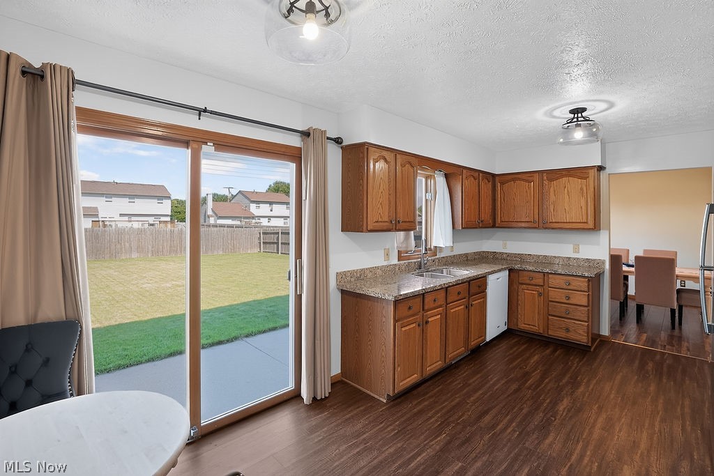 125 Queen Anne Circle Elyria OH 44035