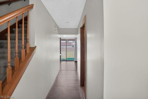 125 Queen Anne Circle Elyria OH 44035
