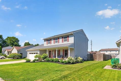 125 Queen Anne Circle Elyria OH 44035