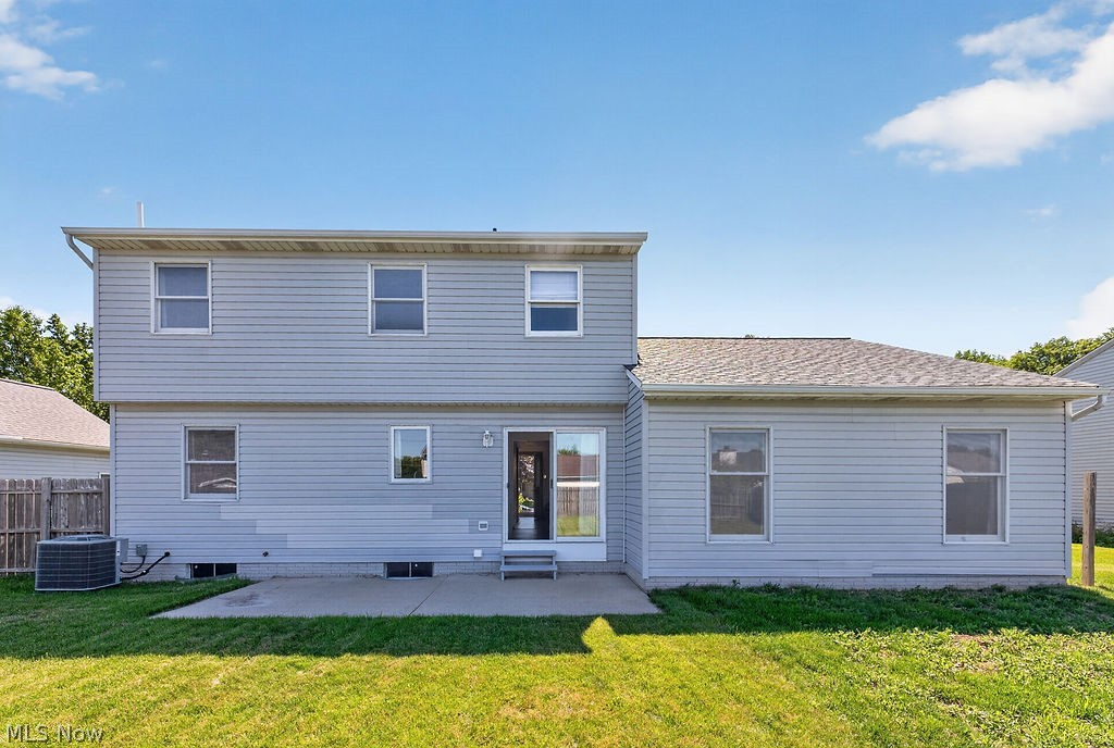 125 Queen Anne Circle Elyria OH 44035