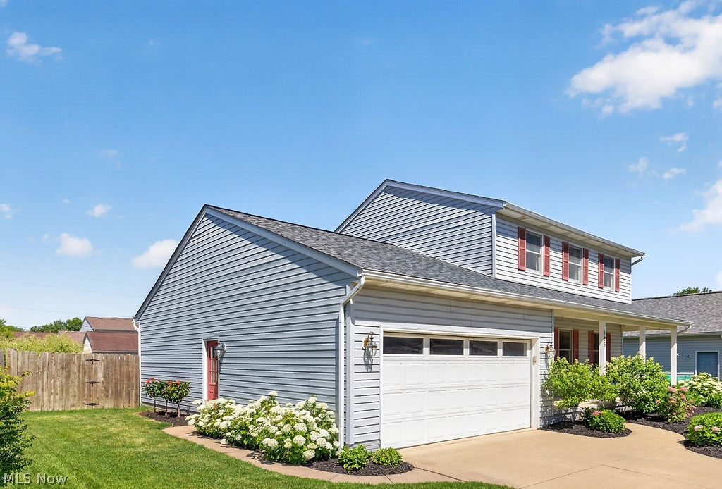 125 Queen Anne Circle Elyria OH 44035